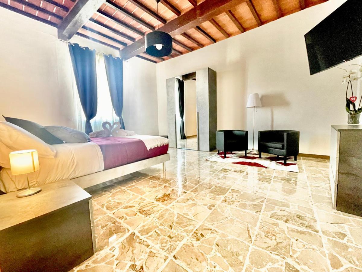 Il Barbero Apartment Siena Bagian luar foto