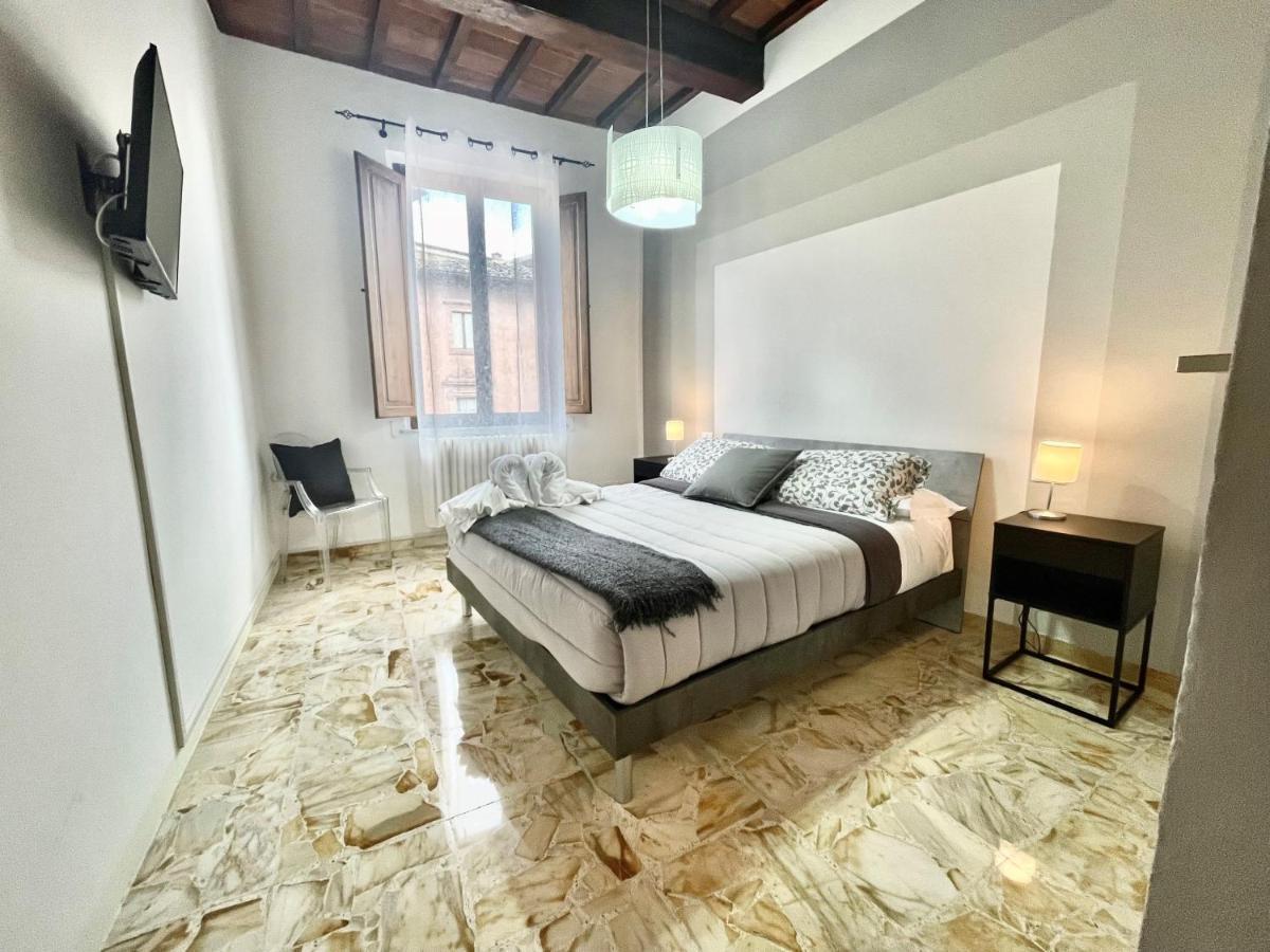Il Barbero Apartment Siena Bagian luar foto